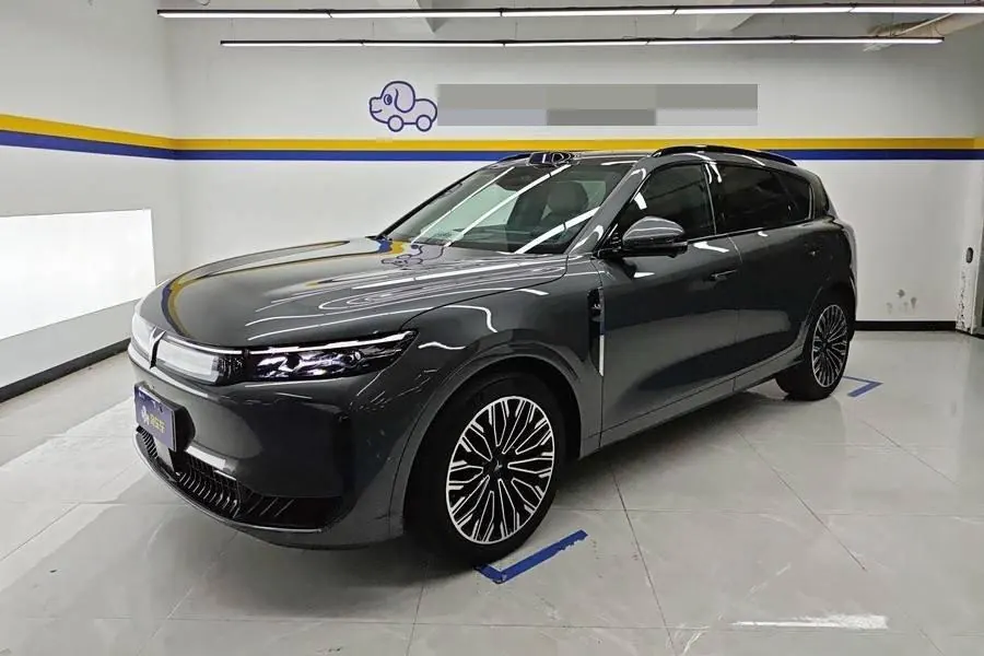Voyah 2025 FREE four-wheel drive dry Kun version of automatic gear - View 1