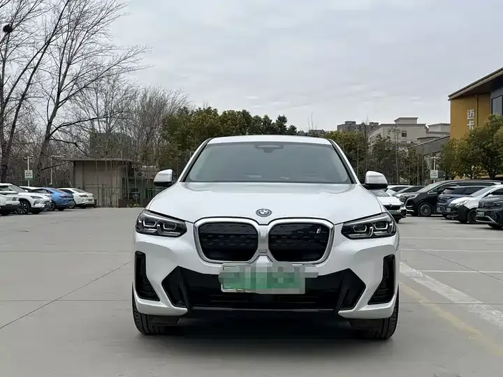BMW iX3 2022 Leading Type 2