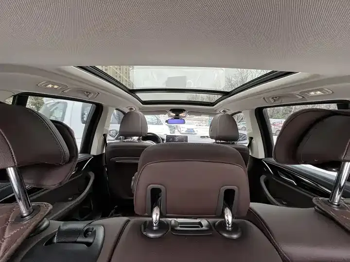 BMW iX3 2022 Leading Type 5