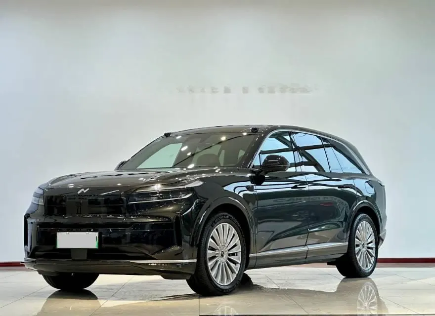 ONVO 2025 L90 Ultra Six‑Seater Automatic - View 1