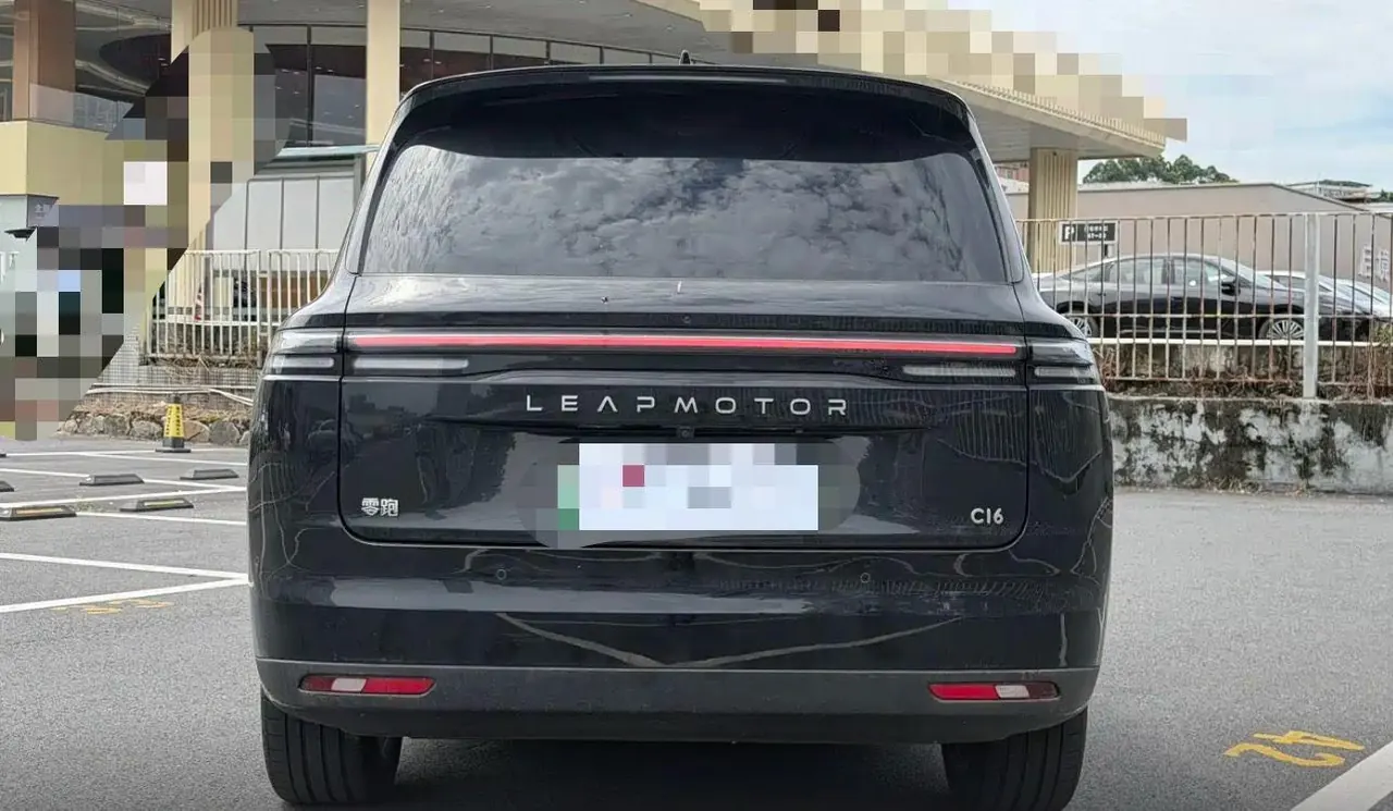 Leapmotor 2026 C 16 630 Laser Radar Zhizun Edition 6-seat Automatic Gear 4