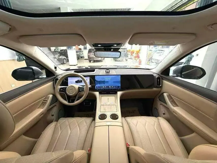 AITO 2025 AITO M8 Ultra 53.4kWh 6-seat automatic gear 5