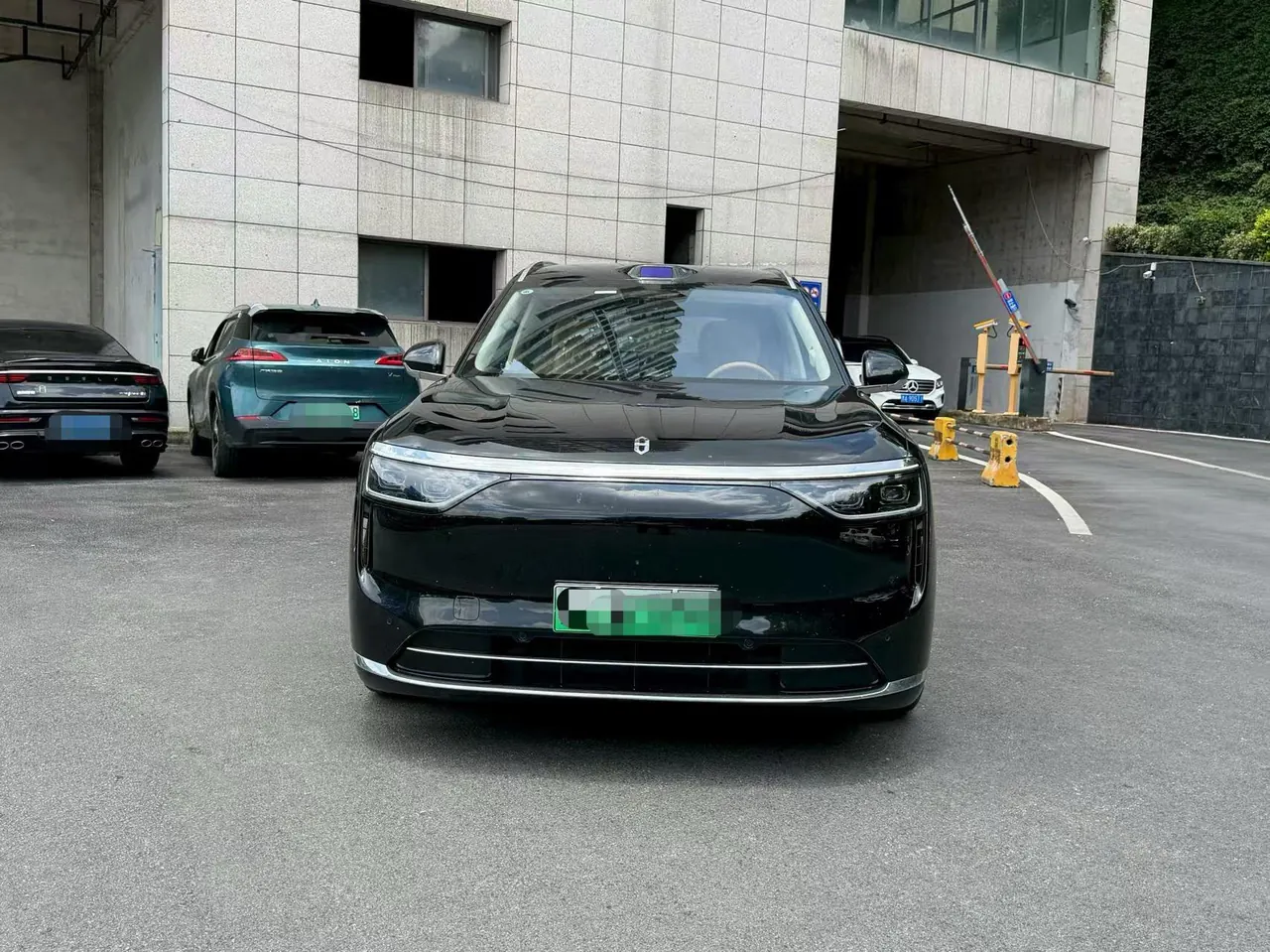 AITO 2025 AITO M8 Ultra 53.4kWh 6-seat automatic gear 9