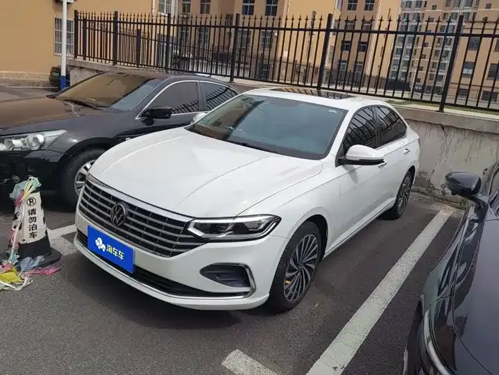 Open image lightbox: Lavida 2023 280TSI DSG Eternal Edition