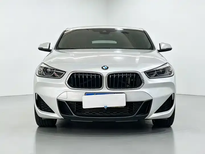 BMW X2 2021 sDrive25i exclusive M sports suit 2