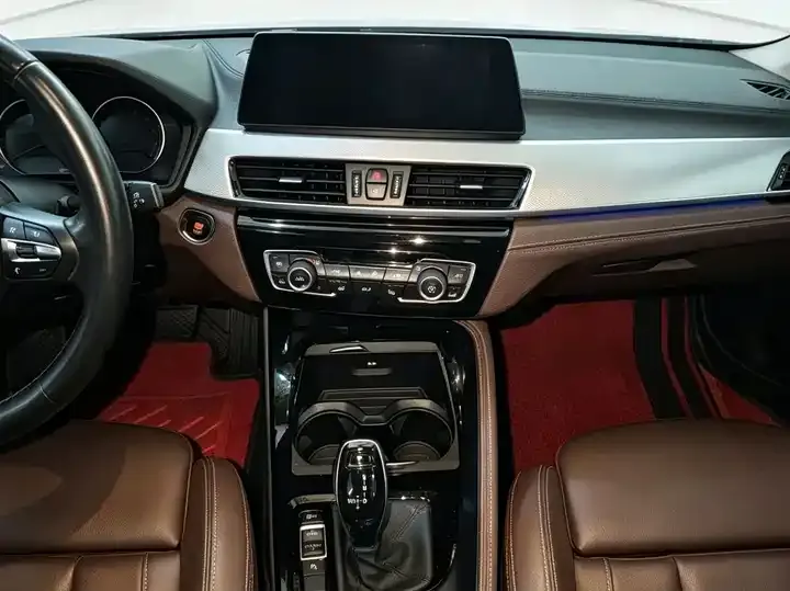 BMW X2 2021 sDrive25i exclusive M sports suit 8