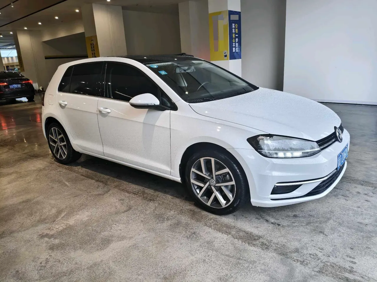 Volkswagen 2020 Golf 7 1.2TSI 200TSI Comfortable Automatic 3