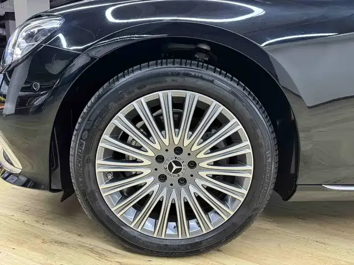 Mercedes Benz E-Class 2021 E 300 L Fashion 6