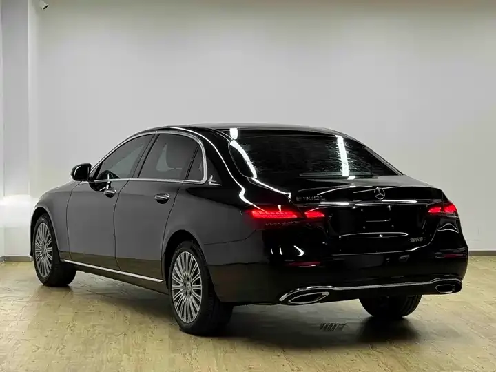 Mercedes Benz E-Class 2021 E 300 L Fashion 8