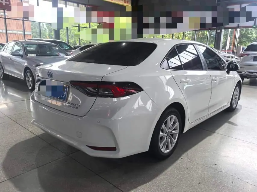 Toyota 2023 Corolla Double Engine 1.8 Stepless Intelligent Electric Hybrid Elite Automatic Gear 4