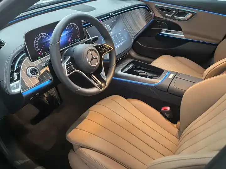 Mercedes Benz E-Class 2025 E 300 L Fashion 8