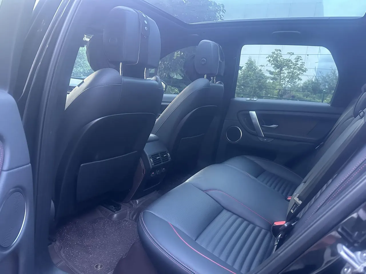 Land Rover 2023 Discovery Sports Edition 48V 2.0T 249PS R-Dynamic S Performance Edition Automatic Gear 6