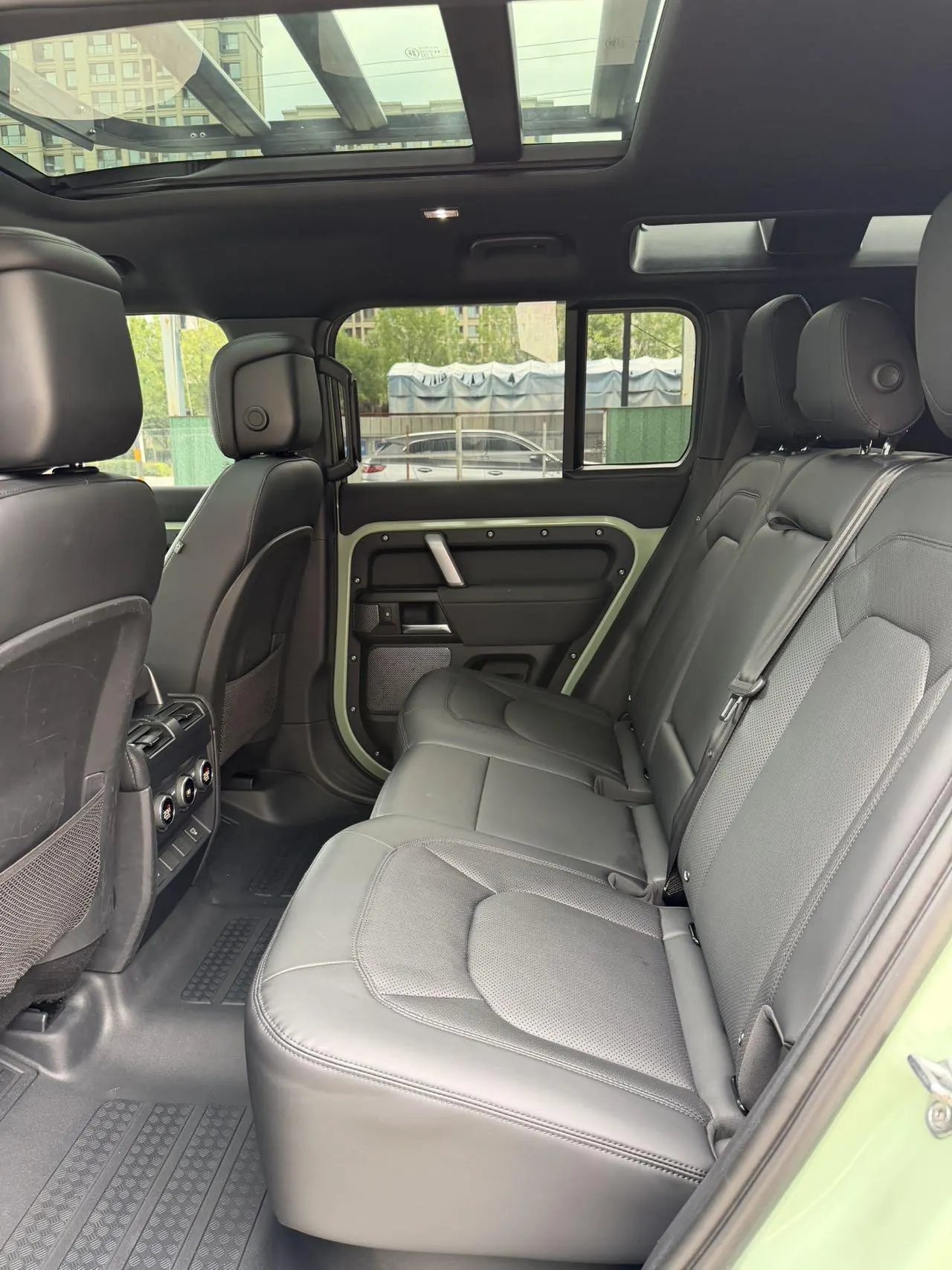 Land Rover Guard (Imported) 2023 Guard 110 48V 3.0T P400 75th Anniversary Legendary Automatic Gear 6