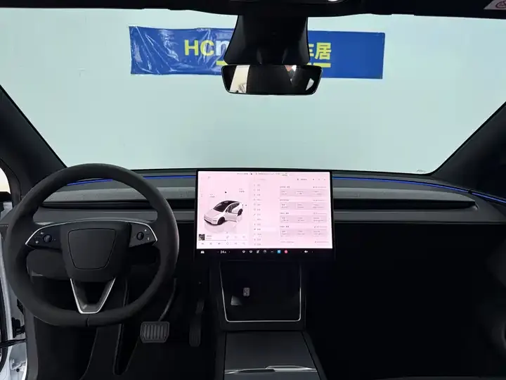 Model Y 2026 rear-wheel drive version 11