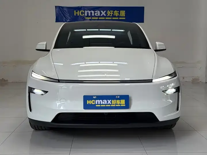 Model Y 2026 rear-wheel drive version 2