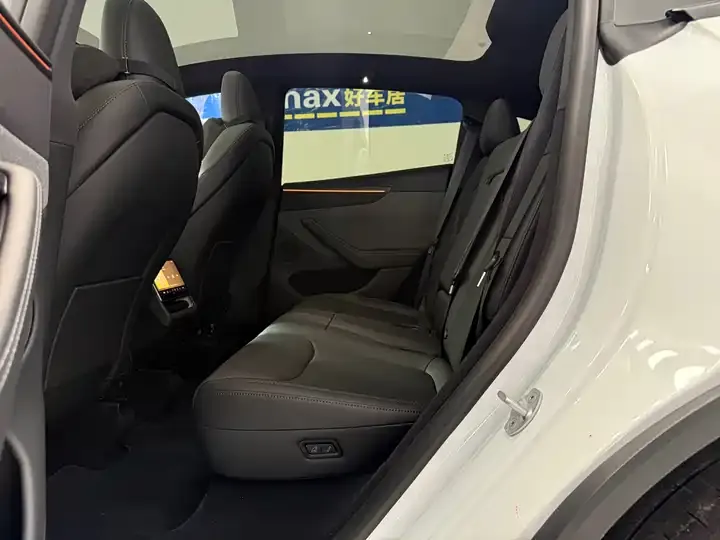 Model Y 2026 rear-wheel drive version 8