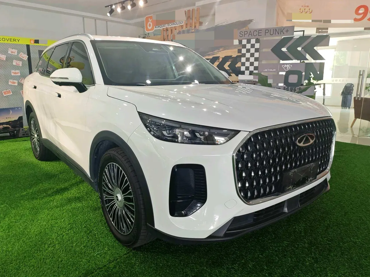 Chery 2024 Ruihu 8 L 2.0T Two-Drive Deluxe Edition 7-seat Automatic Gear 3