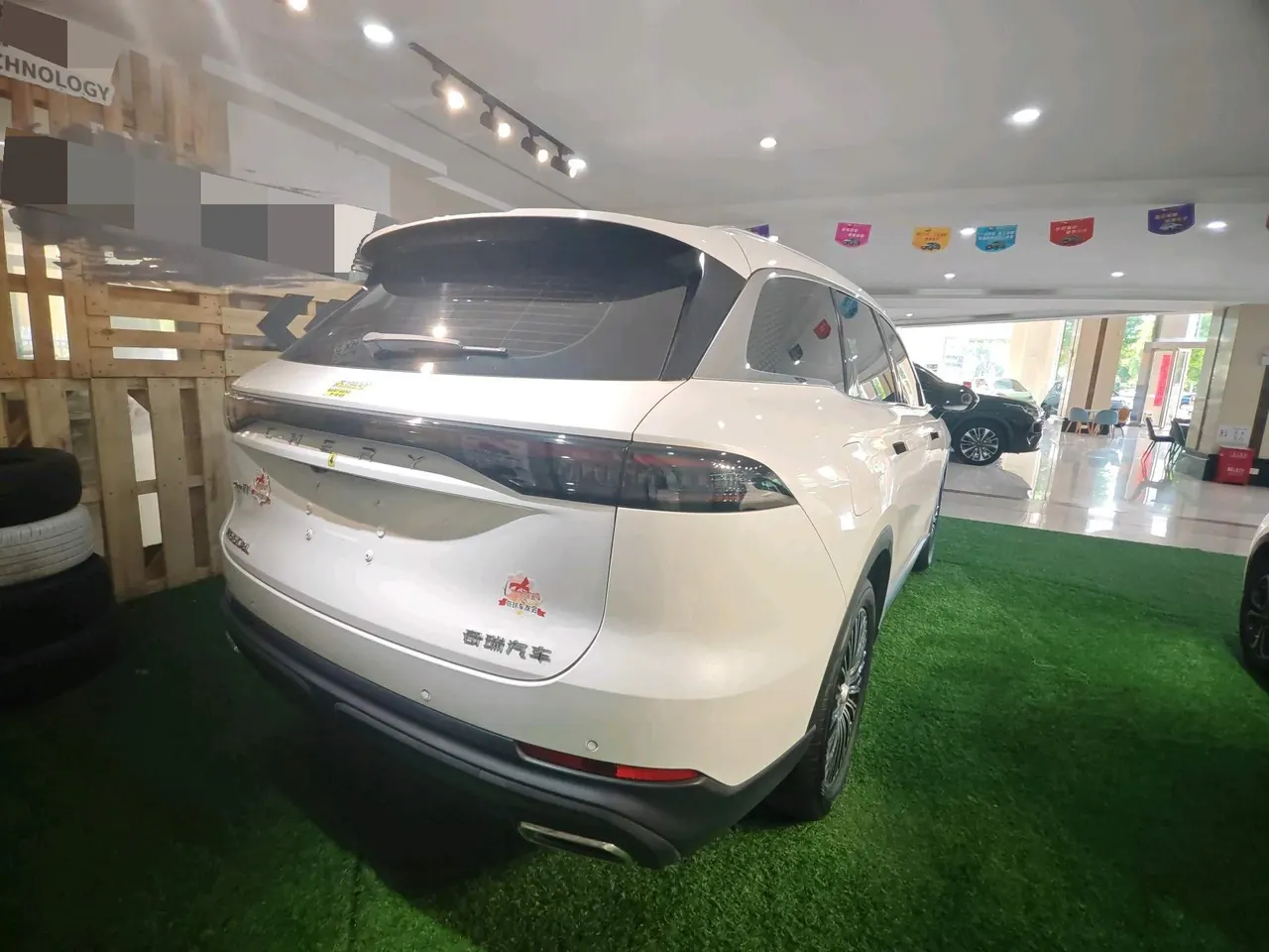 Chery 2024 Ruihu 8 L 2.0T Two-Drive Deluxe Edition 7-seat Automatic Gear 7