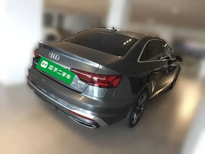 Audi A4L 2020 model 40 TFSI Luxury Dynamic Edition 12
