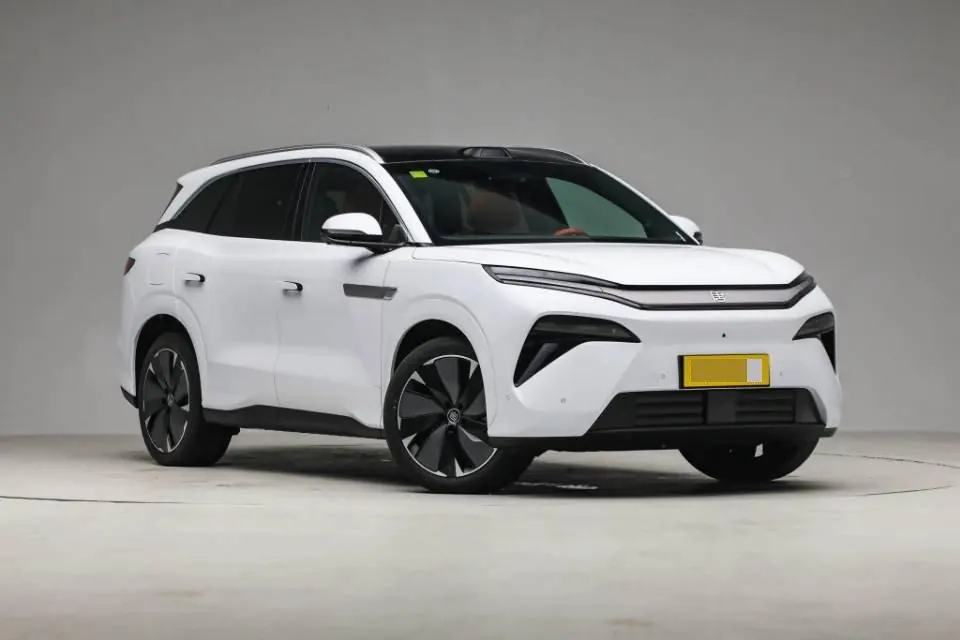 BYD 2025 Tang L EV 600KM four-wheel drive laser Radar flagship automatic gear 3