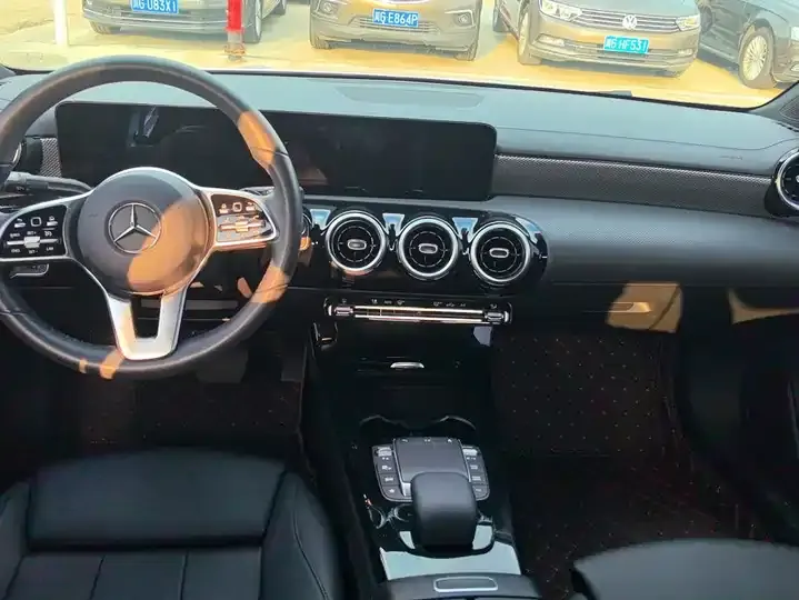 Mercedes Benz Class A 2021 A 180 L 12