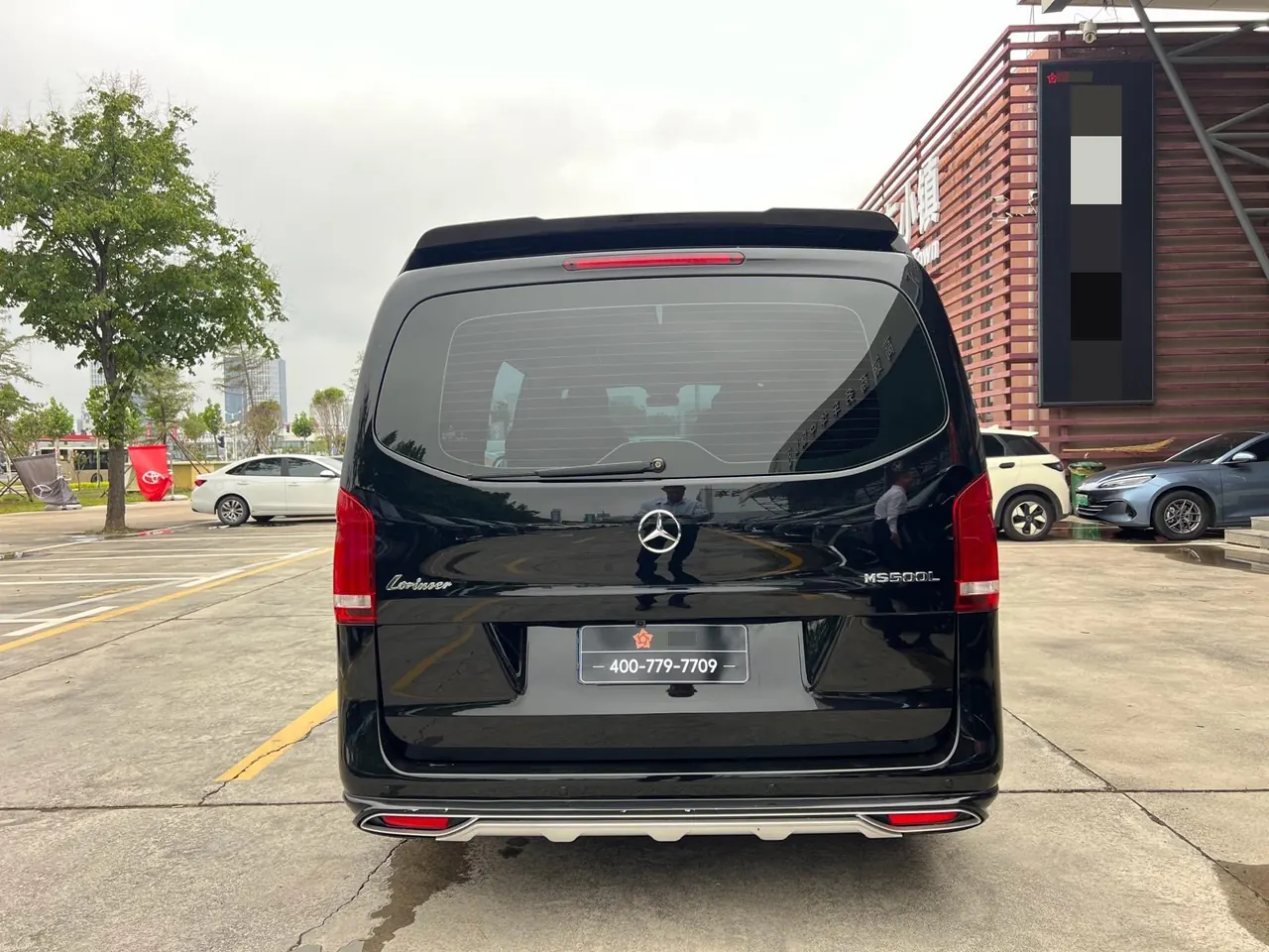 Mercedes Benz 2021 Vito 2.0T Business Edition 7-seat Automatic Gear 10