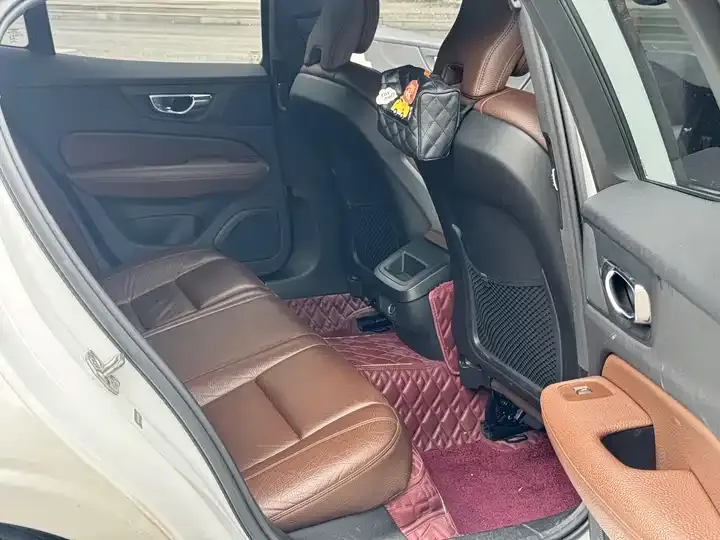 Volvo S60 2020 T4 Zhiyuan Deluxe Edition 12