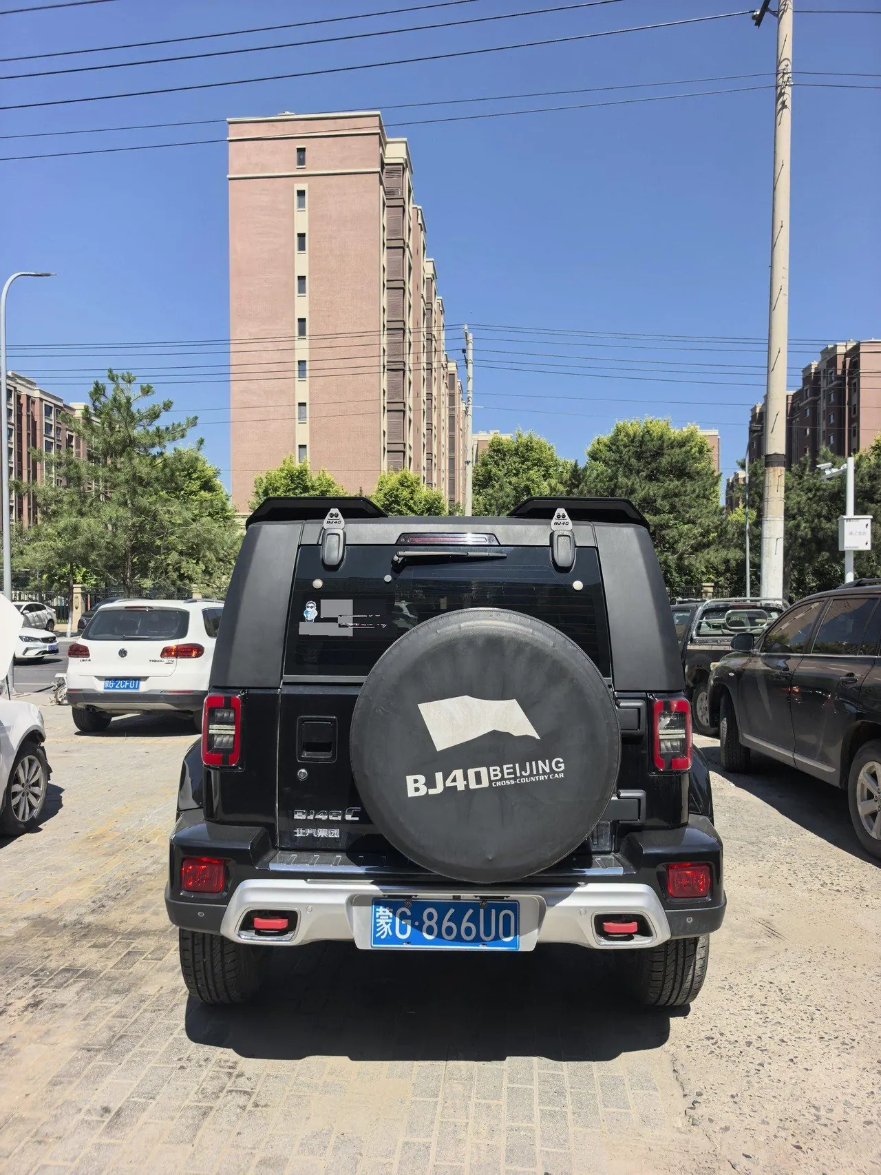 Beijing 2020 BJ40 2.0T 4-wheel drive city hunter version chivalrous automatic gear 7