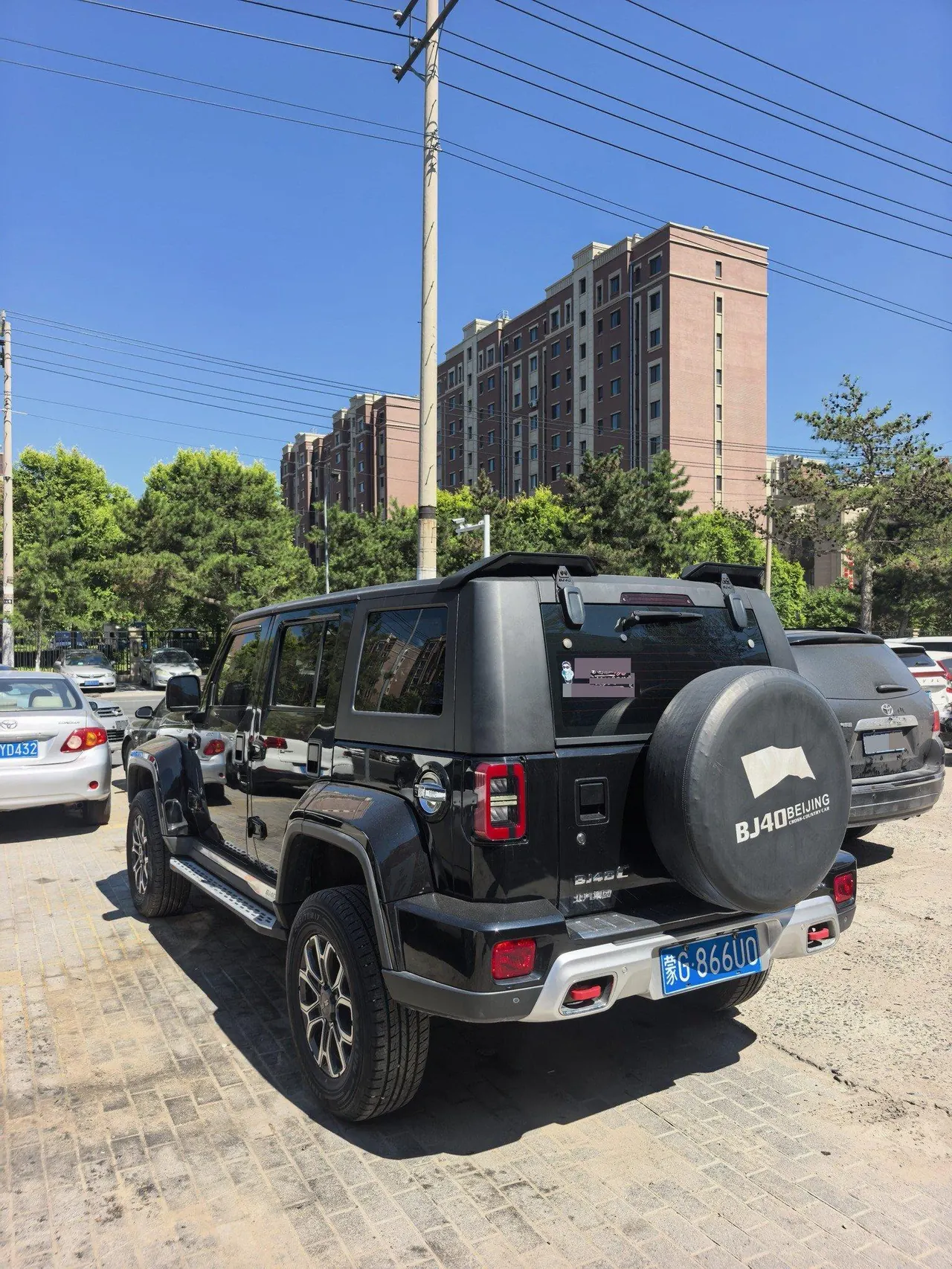 Beijing 2020 BJ40 2.0T 4-wheel drive city hunter version chivalrous automatic gear 8