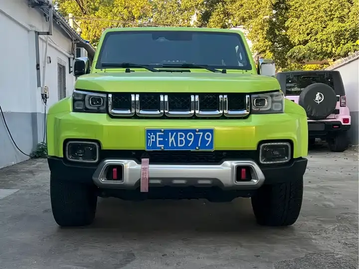 Beijing off-road BJ40 2020 2.0T automatic four-wheel drive salute 2020 edition chivalrous man model 2