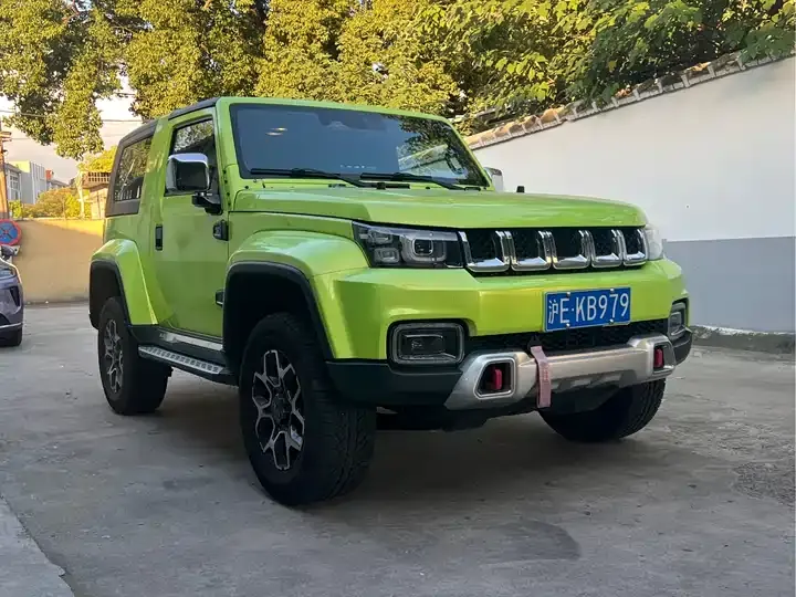 Beijing off-road BJ40 2020 2.0T automatic four-wheel drive salute 2020 edition chivalrous man model 3