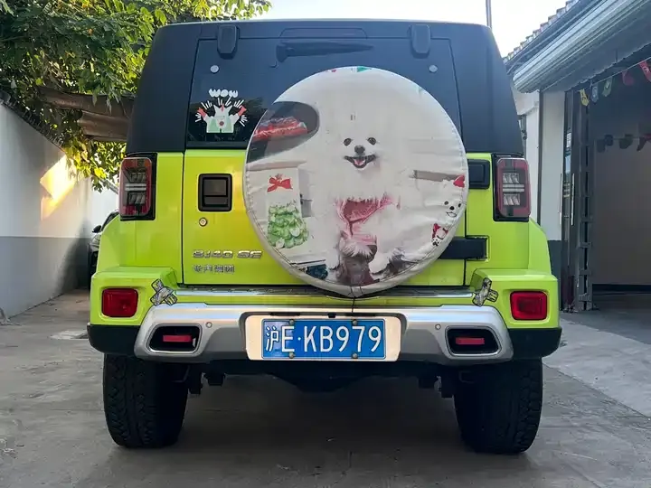 Beijing off-road BJ40 2020 2.0T automatic four-wheel drive salute 2020 edition chivalrous man model 8