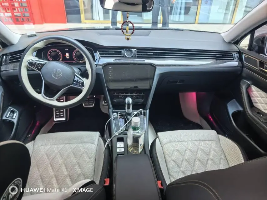 Volkswagen 2023 Magotan 2.0TSI 380TSI 2 million Commemorative Flagship Automatic Gear 5