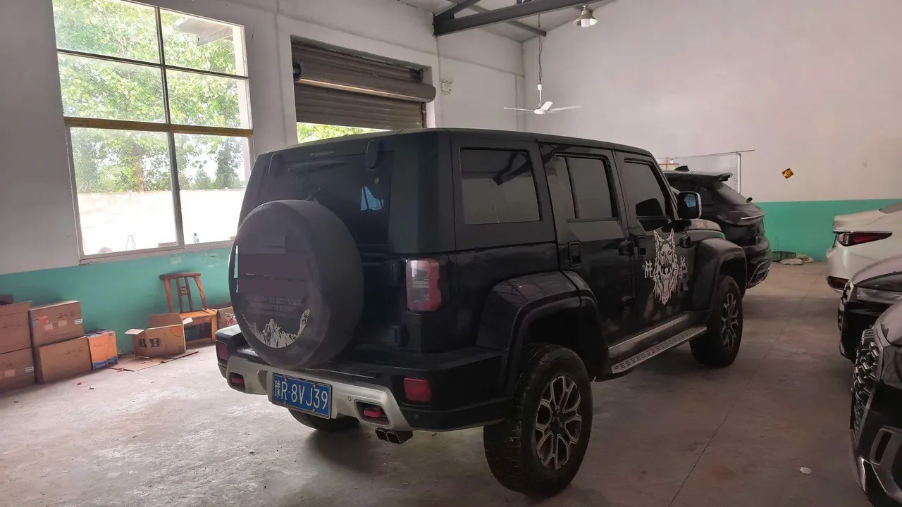 Beijing 2020 BJ40 2.0T 4WD City Hunter Edition Extreme Automatic Gear 9
