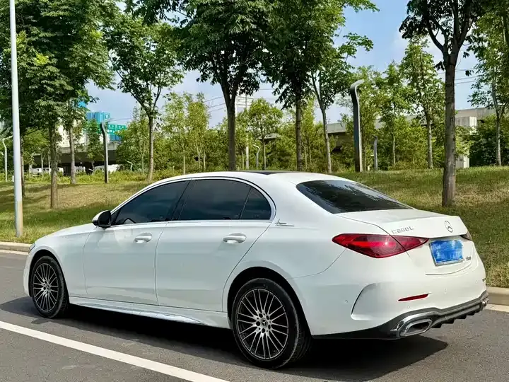 Mercedes Benz C- Class 2025 model C 260 L Sport Edition 9