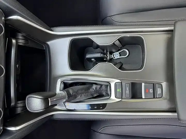 Accord 2018 260TURBO Deluxe Edition China VI 10
