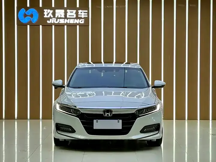 Accord 2018 260TURBO Deluxe Edition China VI 2