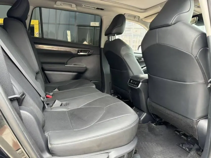 Toyota 2024 Highlander Dual Engine 2.5 Stepless Intelligent Electric Hybrid Four-wheel Drive Premium Edition 7-seat Automatic Transmission 6