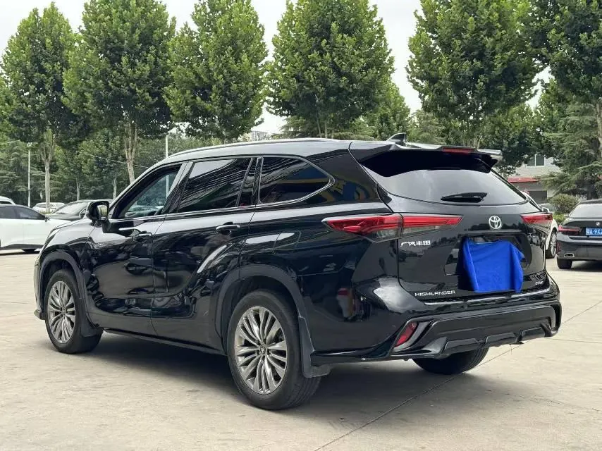 Toyota 2024 Highlander Dual Engine 2.5 Stepless Intelligent Electric Hybrid Four-wheel Drive Premium Edition 7-seat Automatic Transmission 7