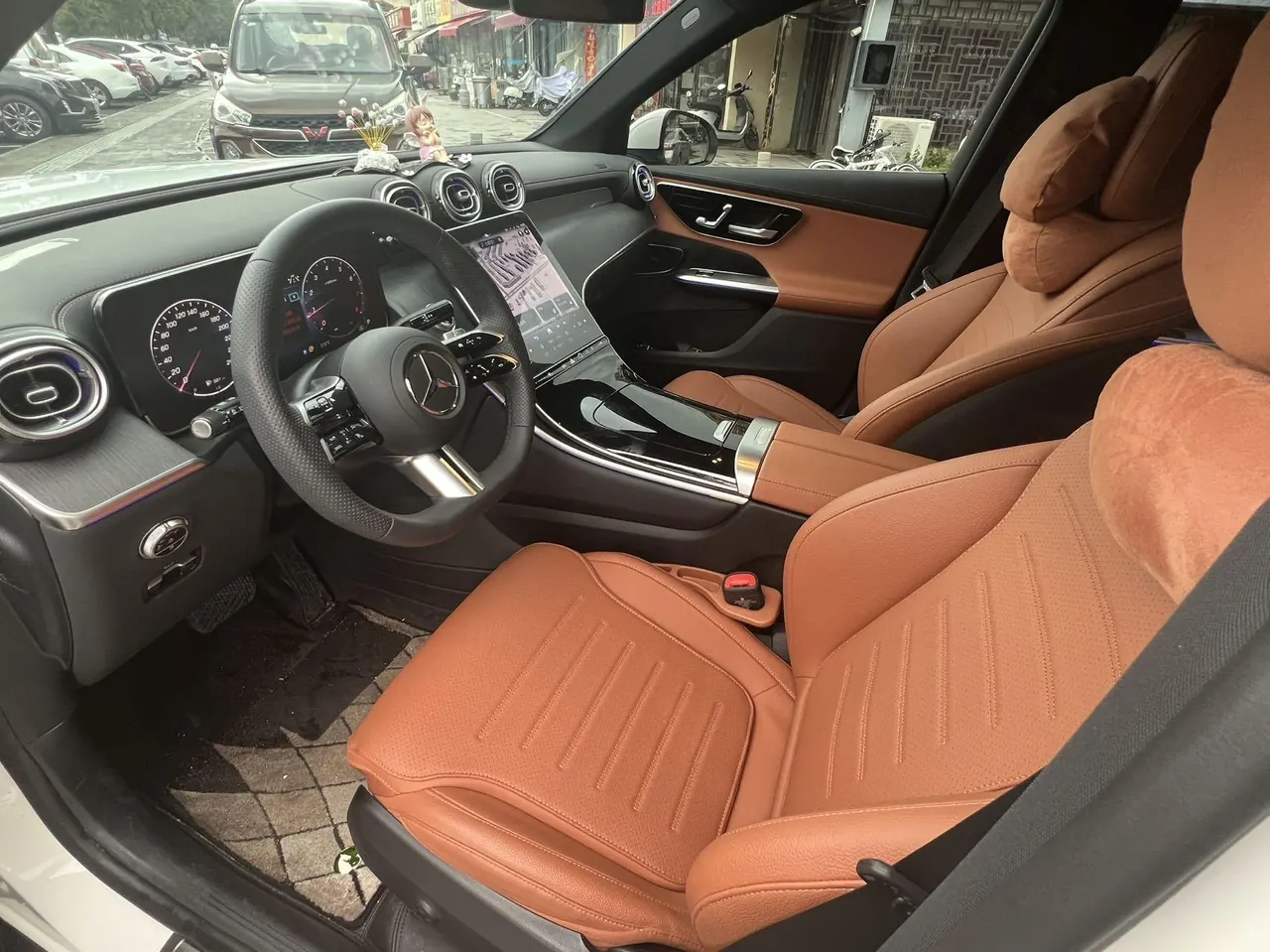 Mercedes Benz 2024 GLC 260 L 4MATIC 48V 2.0T Luxury 5-seat Automatic Gear 3