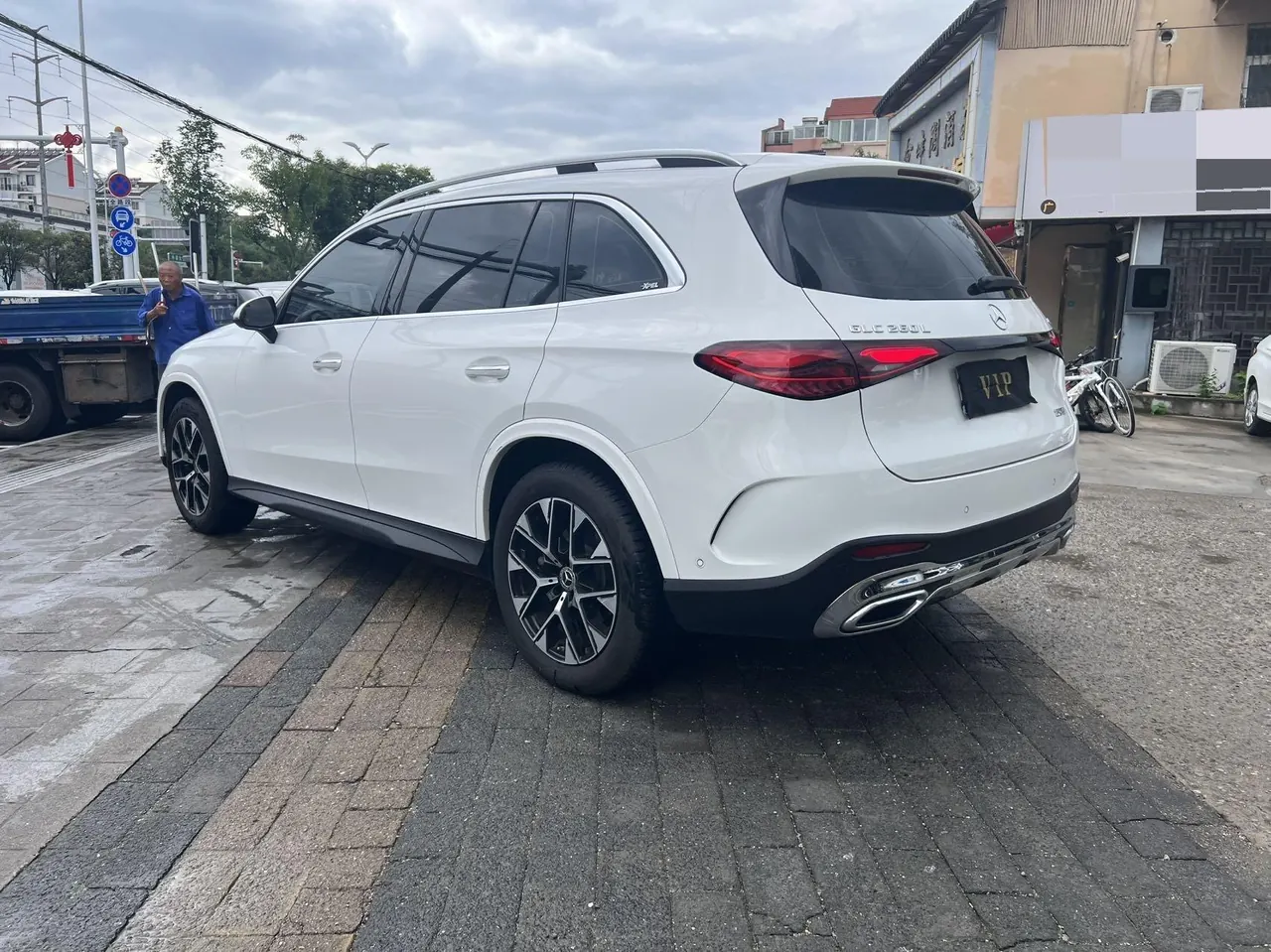 Mercedes Benz 2024 GLC 260 L 4MATIC 48V 2.0T Luxury 5-seat Automatic Gear 6
