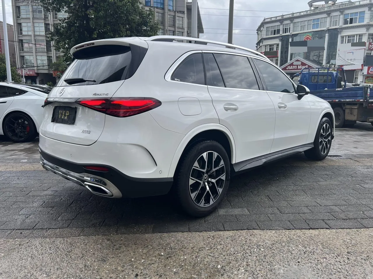 Mercedes Benz 2024 GLC 260 L 4MATIC 48V 2.0T Luxury 5-seat Automatic Gear 8