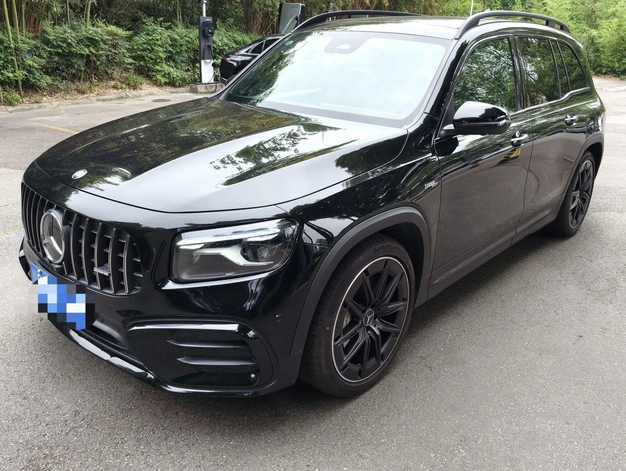 打开图片灯箱:Mercedes Benz GLB AMG (Imported) 2024 GLB 35 AMG 4MATIC 48V 2.0T Automatic
