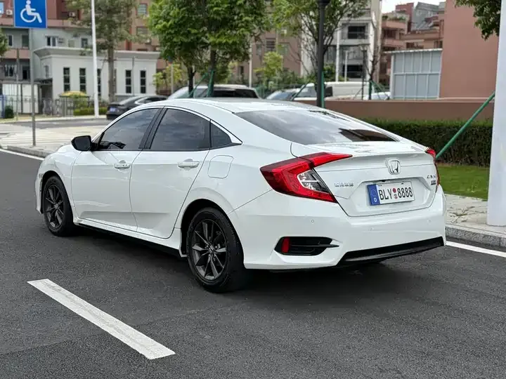 Civic 2019 220TURBO CVT Dynamic Edition National V 5