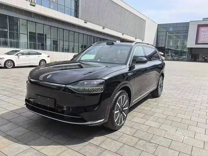 AITO M9 2024 extended range Max version 52kWh 6-seat version - View 1