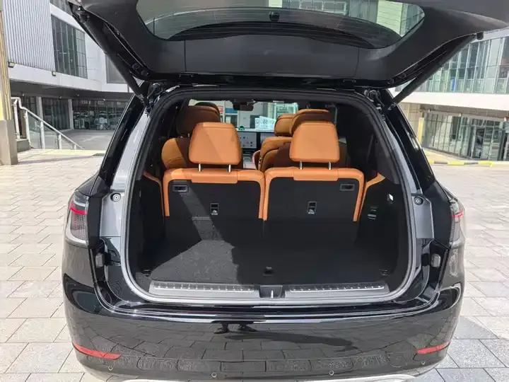 AITO M9 2024 extended range Max version 52kWh 6-seat version 12
