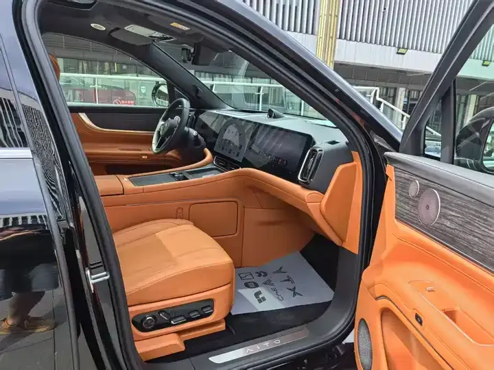 AITO M9 2024 extended range Max version 52kWh 6-seat version 7