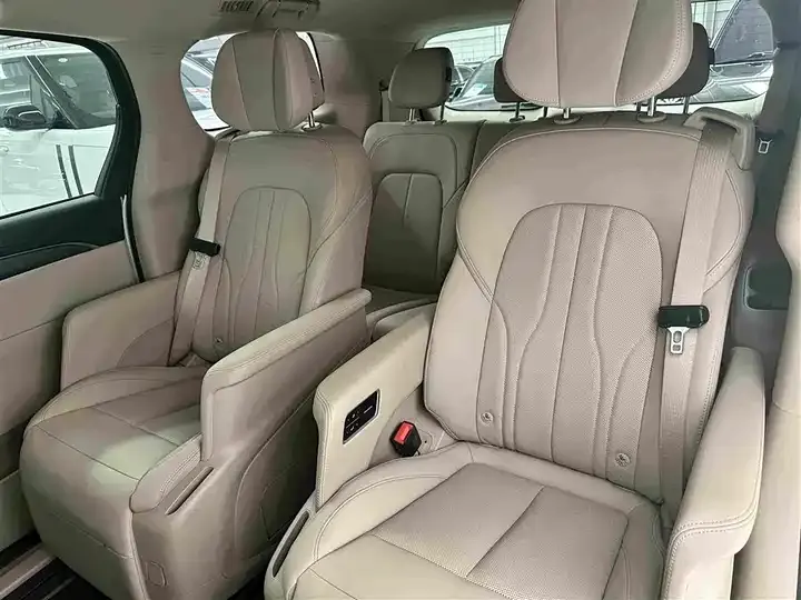 Buick GL8 New Energy 2025 Lu Shang Exclusive Edition 9