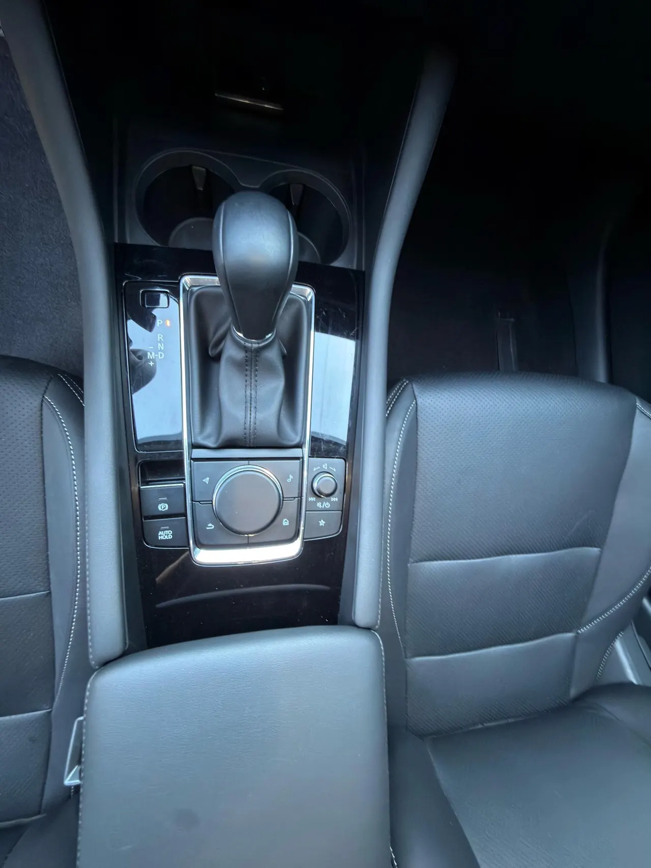 Mazda 3 Oncorsela 2023 Mazda 3 Oncorsela-sedan 2.0 quality dazzle version automatic transmission 6