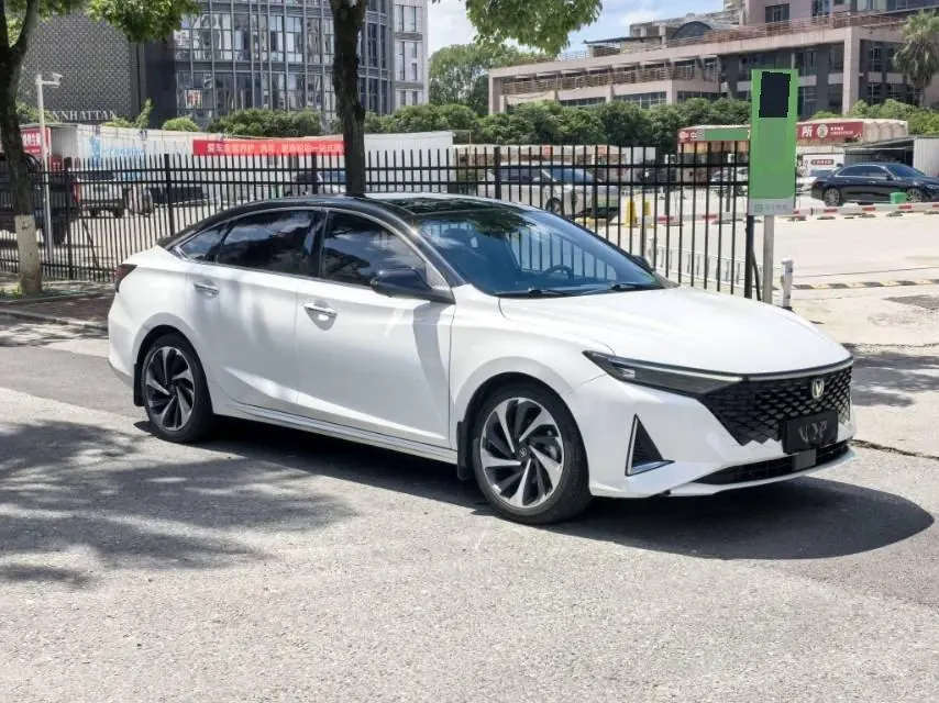 ChangAn 2023 Ruicheng PLUS 1.5T Flagship Automatic Gear 3